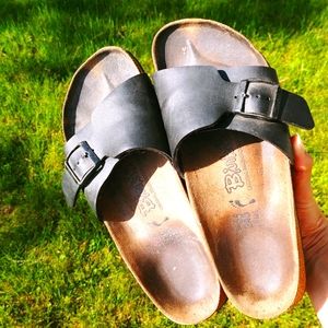 Birkenstock Birkis Black Single Strap